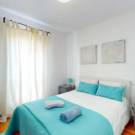 Happy Building By Gw Holidays